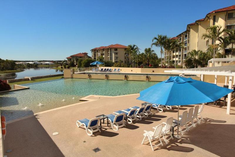 Pelican Waters Golf Resort Sunshine Coast Калундра Екстериор снимка