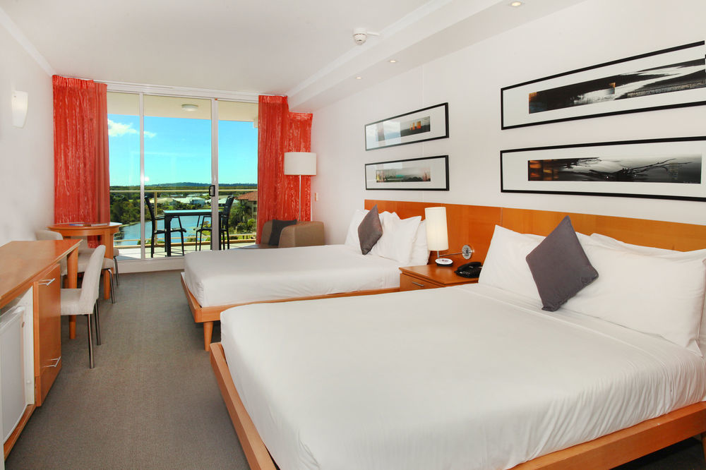 Pelican Waters Golf Resort Sunshine Coast Калундра Екстериор снимка