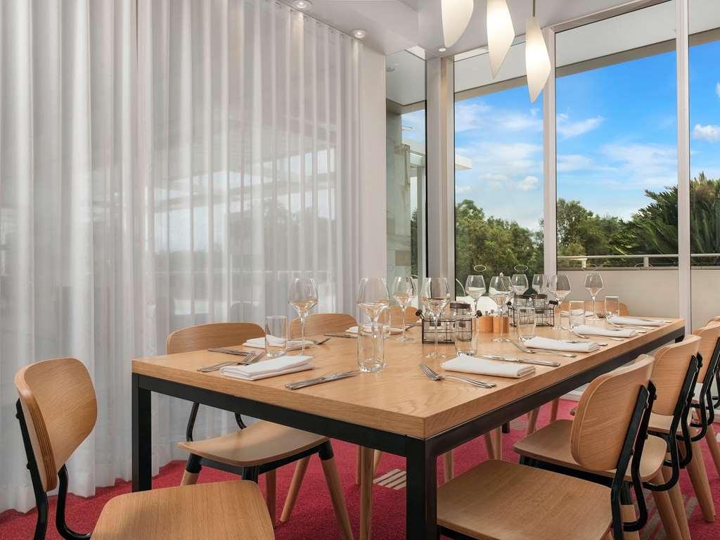 Pelican Waters Golf Resort Sunshine Coast Калундра Ресторант снимка